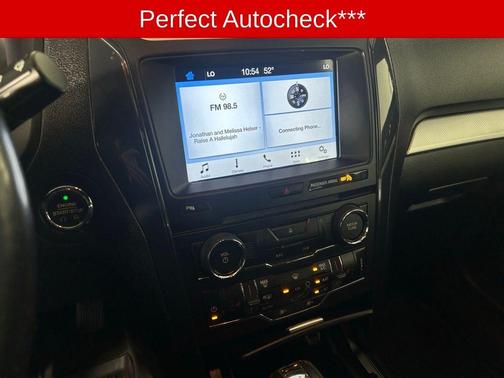 Quartz 2017 Ford Explorer XLT