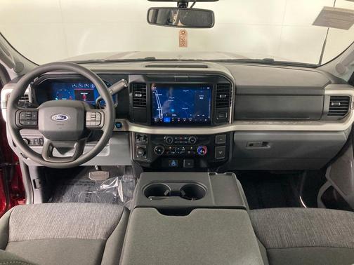 2025 Ford F-350 XLT