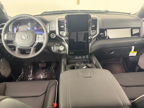 Bright White Clearcoat 2026 RAM 1500 Laramie