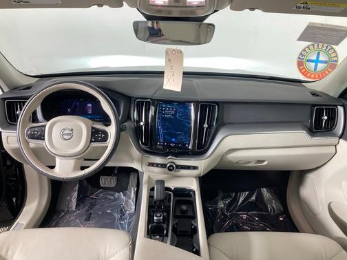 2024 Volvo XC60 B5 Core