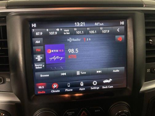 2021 RAM 1500 Classic SLT