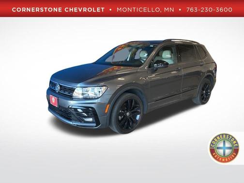 Platinum Gray Metallic 2021 Volkswagen Tiguan 2.0T SE R-Line Black