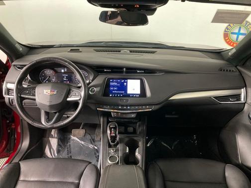 2021 Cadillac XT4 Premium Luxury
