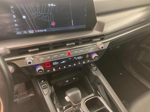 Black 2023 Kia Telluride S
