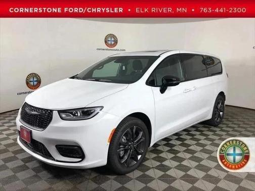 White 2026 Chrysler Pacifica Select