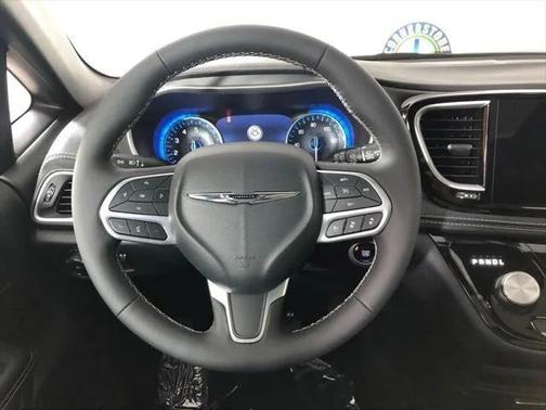 White 2026 Chrysler Pacifica Select