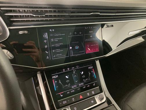 2025 Audi Q7 55 Premium Plus