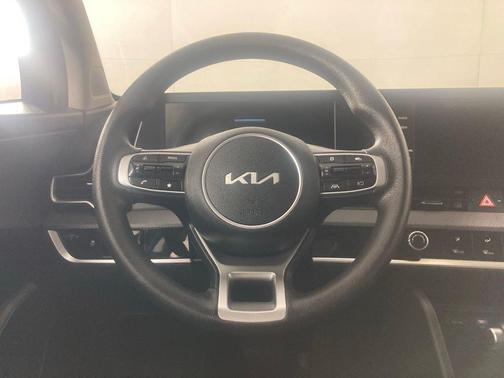 Black 2025 Kia Sportage LX