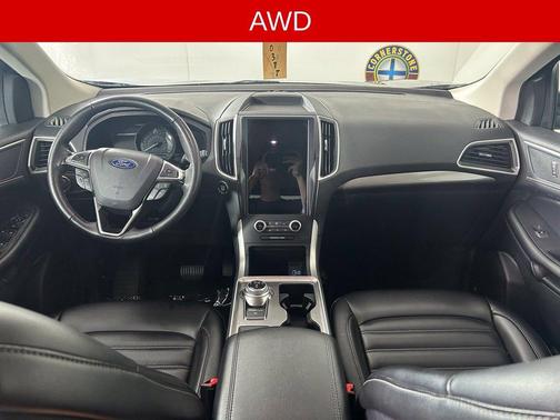 Silver 2024 Ford Edge SEL