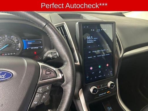 Silver 2024 Ford Edge SEL