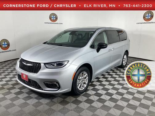 2024 Chrysler Pacifica Touring-L