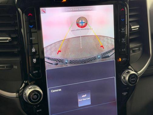 Granite Crystal Clearcoat Metallic 2026 RAM 1500 Big Horn/Lone Star