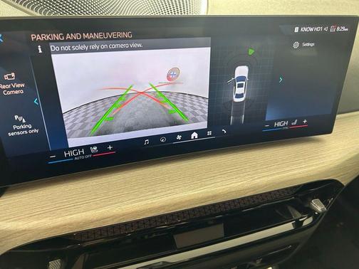 Alpine White 2025 BMW 330 i xDrive