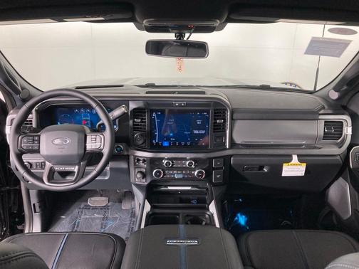 2025 Ford F-350 Platinum