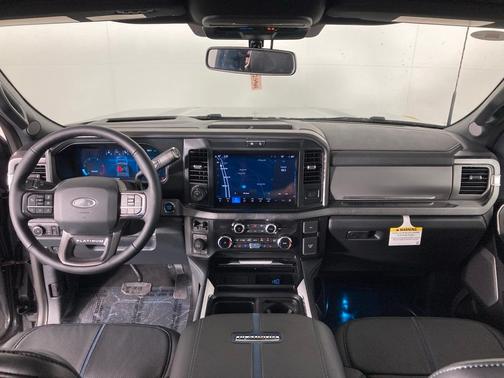 2025 Ford F-350 Platinum