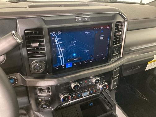 2025 Ford F-350 Platinum