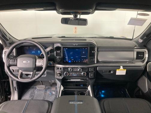 2025 Ford F-350 Platinum