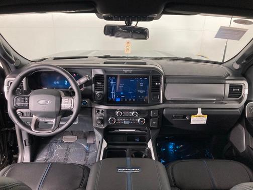 2025 Ford F-350 Platinum