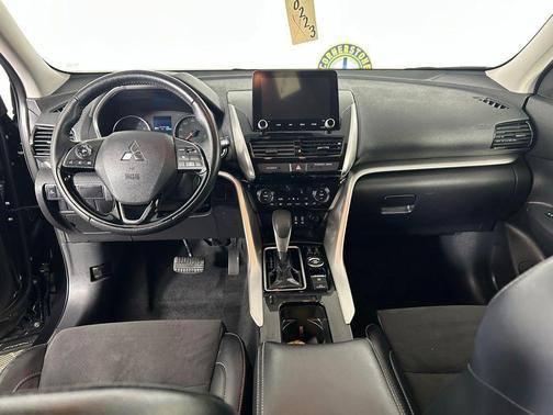 Silver 2024 Mitsubishi Eclipse Cross SE