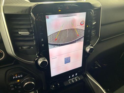 Bright White Clearcoat 2026 RAM 1500 Big Horn