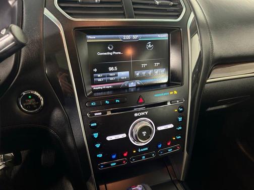 Black 2016 Ford Explorer Platinum