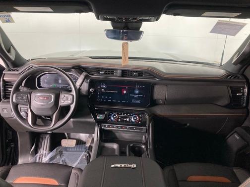 2024 GMC Sierra 2500 AT4