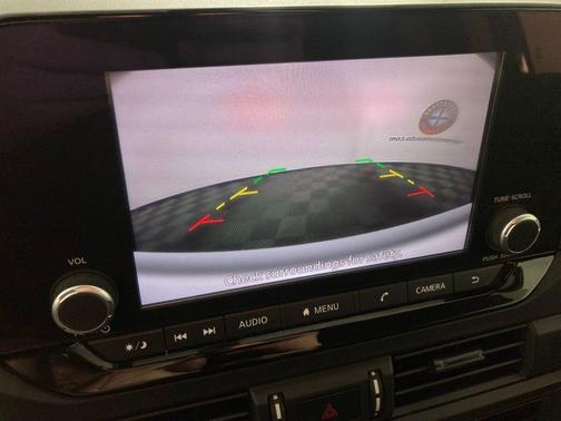 2024 Nissan Pathfinder S