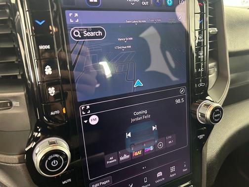 Diamond Black 2026 RAM 2500 Tradesman