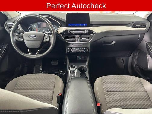 Silver 2022 Ford Escape SE