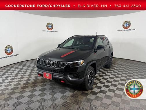 Diamond Black 2025 Jeep Compass Trailhawk