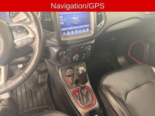 White 2018 Jeep Compass Trailhawk