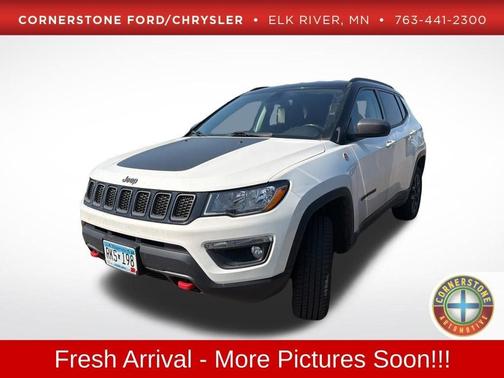 White 2018 Jeep Compass Trailhawk