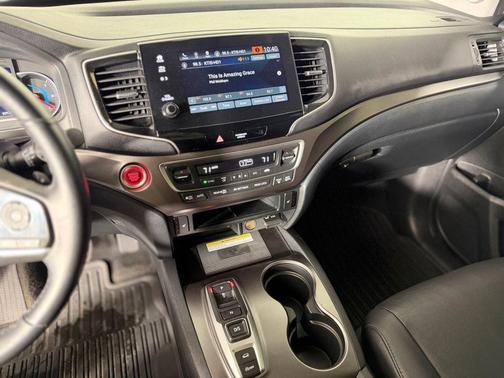Gray 2022 Honda Pilot Special Edition
