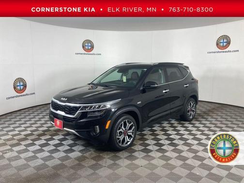 Black 2022 Kia Seltos SX