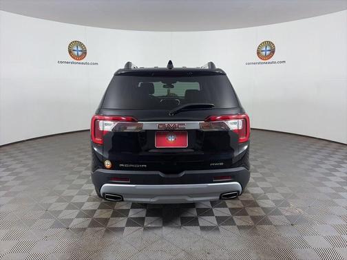 Black 2023 GMC Acadia SLT