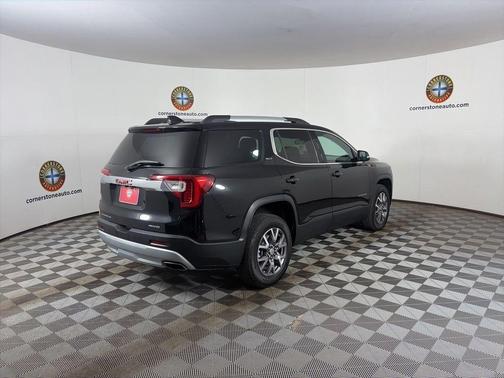 Black 2023 GMC Acadia SLT