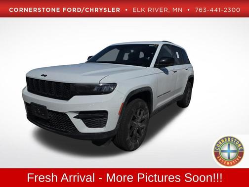 2025 Jeep Grand Cherokee Laredo