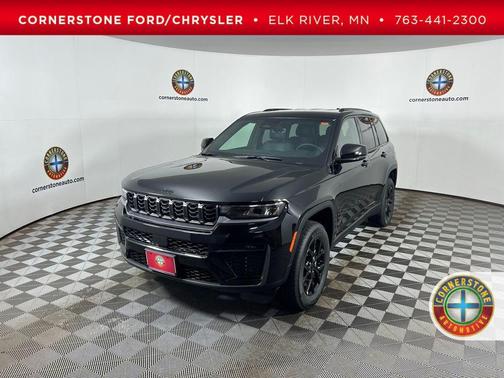 Diamond Black 2026 Jeep Grand Cherokee Laredo SUV