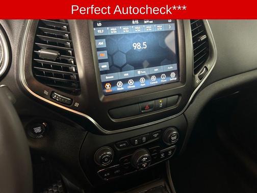 Diamond Black 2022 Jeep Cherokee Trailhawk