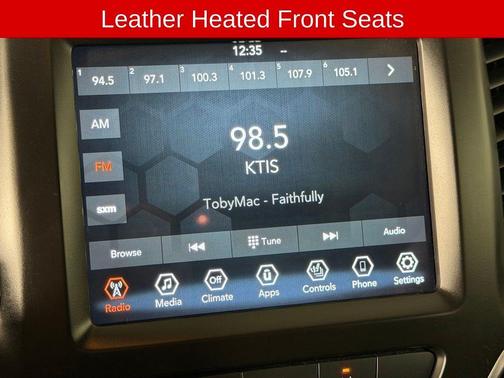 Black 2022 Jeep Cherokee Latitude Lux