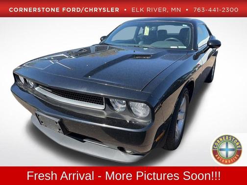 Black 2014 Dodge Challenger SXT