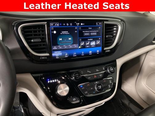 2023 Chrysler Pacifica Touring-L