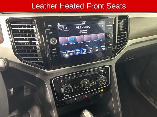 Platinum Gray Metallic 2023 Volkswagen Atlas 3.6L SE w/Technology