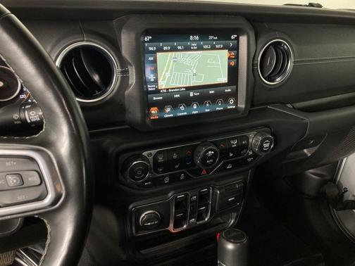 2023 Jeep Gladiator Overland
