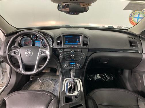 2013 Buick Regal Premium 1