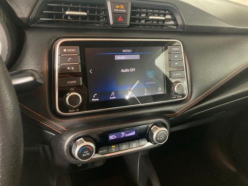 2022 Nissan Versa 1.6 SR