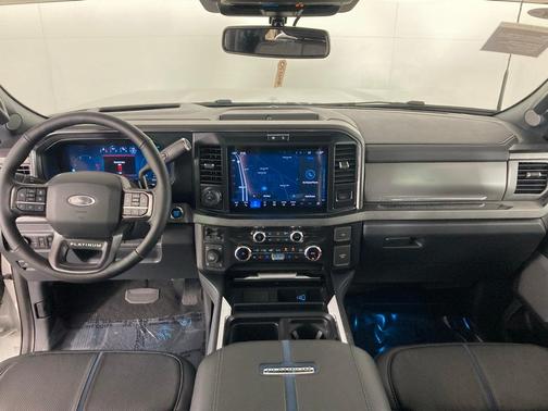 2025 Ford F-350 Platinum