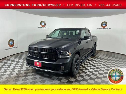 Brilliant Black Crystal Pearlcoat 2018 RAM 1500 Night