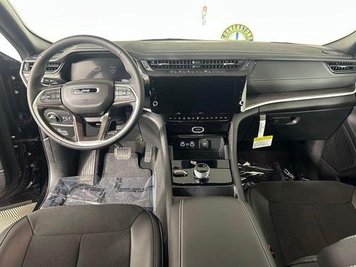 Black 2026 Jeep Grand Cherokee Laredo