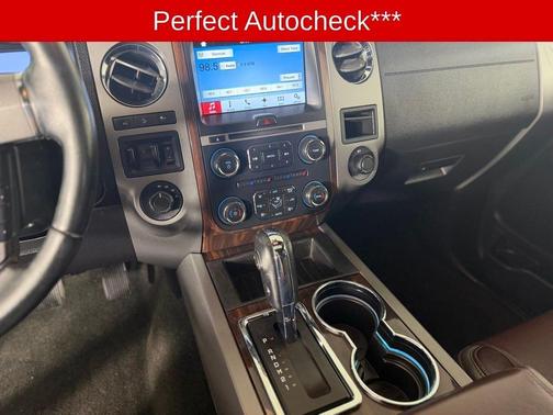 White 2017 Ford Expedition Platinum